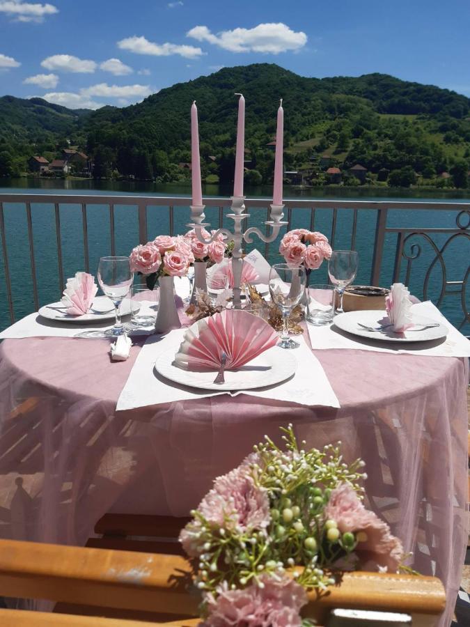 Vila Oaza - Zvornicko Jezero Zvornik Dış mekan fotoğraf